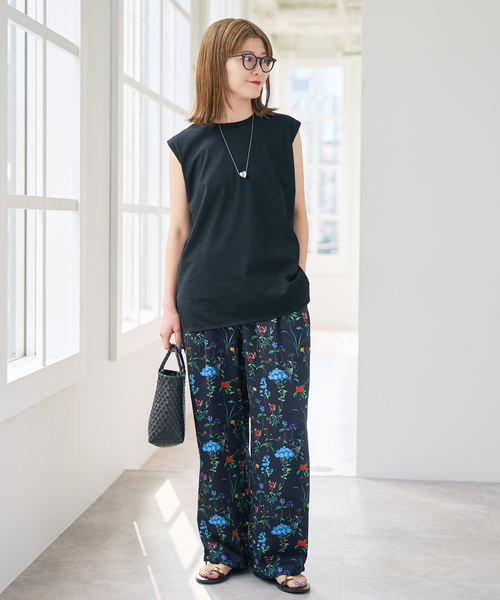 Spick & Span(スピックアンドスパン)の「汗染み防止ファインコットンノースリTシャツ(Tシャツ/カットソー・レディース・ベージュ/ホワイト/ライトグレー/ブラック・FREE)」の22枚目の写真