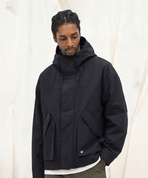 KALAPATTHAR(カラパタール)の「3 Layer Hard Shell Short-Jacket - BLACK(ナイロンジャケット・メンズ・その他・LARGE/MEDIUM/SMALL)」の1枚目の写真