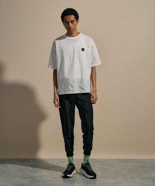 NUMERALS（ヌメラルズ）の「[NUMERALS]ONE POINT T（Tシャツ/カットソー・メンズ・ホワイト/ブラック/グレー・LARGE/MEDIUM）」の5枚目の写真