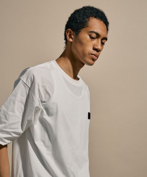 NUMERALS（ヌメラルズ）の「[NUMERALS]ONE POINT T（Tシャツ/カットソー・メンズ・ホワイト/ブラック/グレー・LARGE/MEDIUM）」の9枚目の写真