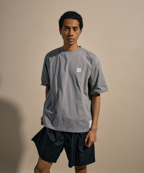 NUMERALS（ヌメラルズ）の「[NUMERALS]ONE POINT T（Tシャツ/カットソー・メンズ・ホワイト/ブラック/グレー・LARGE/MEDIUM）」の13枚目の写真