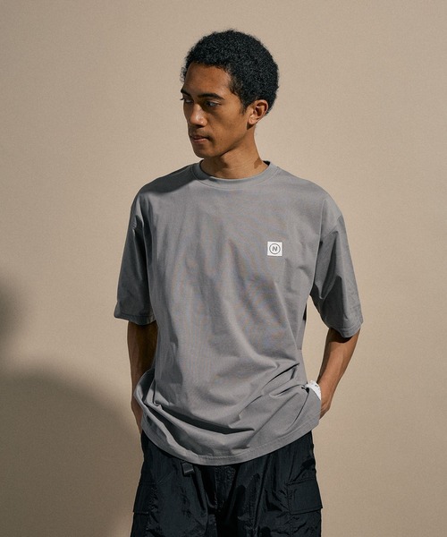 NUMERALS（ヌメラルズ）の「[NUMERALS]ONE POINT T（Tシャツ/カットソー・メンズ・ホワイト/ブラック/グレー・LARGE/MEDIUM）」の14枚目の写真