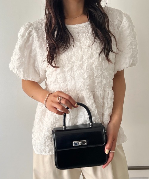 wears(ウェアーズ)の「2wayスクエアショルダーミニバッグ(ショルダーバッグ・レディース・ホワイト/ブラック・FREE)」の14枚目の写真