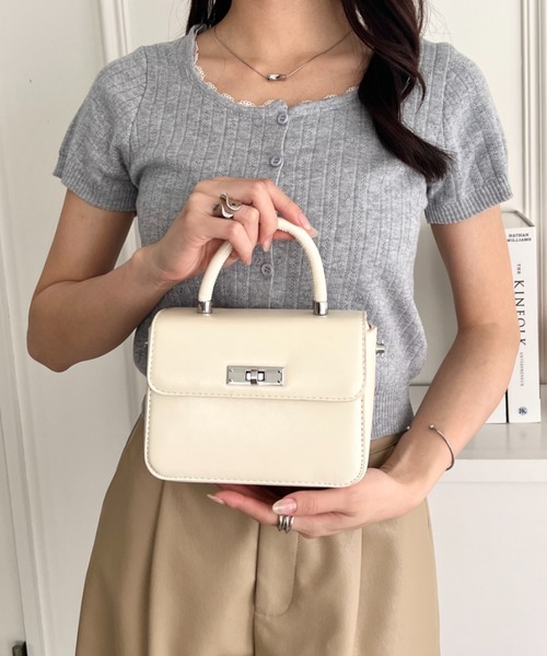 wears(ウェアーズ)の「2wayスクエアショルダーミニバッグ(ショルダーバッグ・レディース・ホワイト/ブラック・FREE)」の5枚目の写真