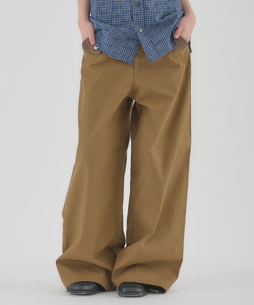 Perushu(ペルーシュ)の「FAKE LEATHER FLAP WIDE WORK PANTS/フェイクレザーフラップワイドワークパンツ(その他パンツ・メンズ・カーキ/ブラウン・LARGE/MEDIUM)」の1枚目の写真