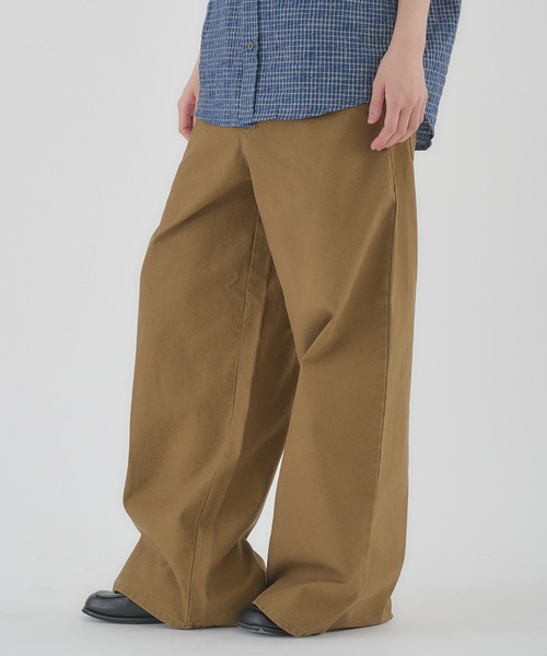Perushu(ペルーシュ)の「FAKE LEATHER FLAP WIDE WORK PANTS/フェイクレザーフラップワイドワークパンツ(その他パンツ・メンズ・カーキ/ブラウン・LARGE/MEDIUM)」の22枚目の写真
