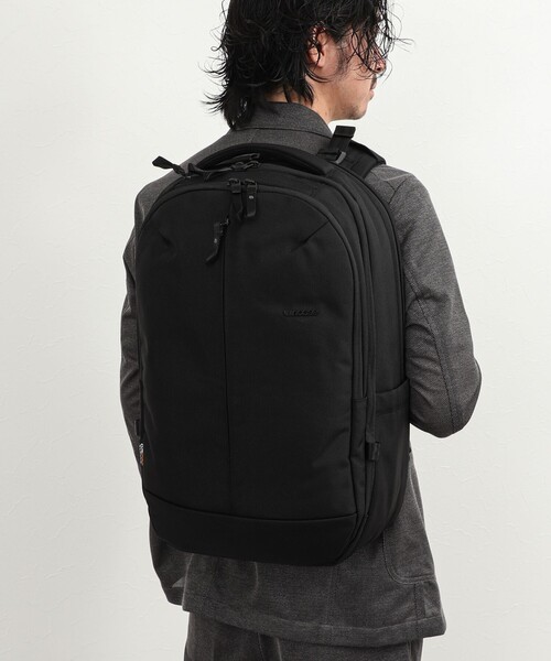 incase(インケース)の「【Incase/インケース】Tracks Backpack 25L(バックパック/リュック・メンズ・ブラック・FREE)」の1枚目の写真