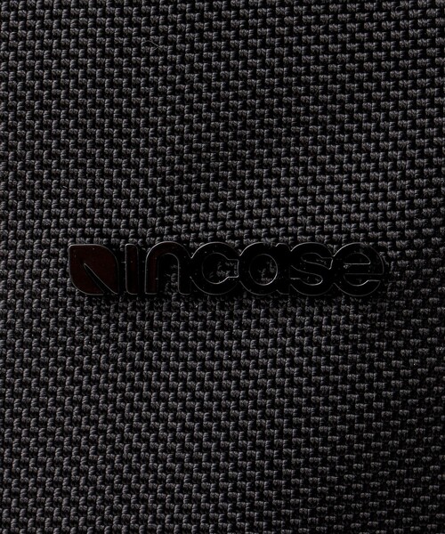 incase(インケース)の「【Incase/インケース】Tracks Backpack 25L(バックパック/リュック・メンズ・ブラック・FREE)」の3枚目の写真