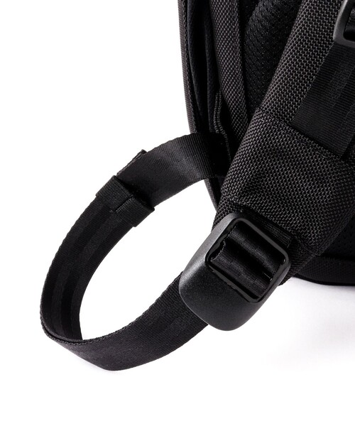 incase(インケース)の「【Incase/インケース】Tracks Backpack 25L(バックパック/リュック・メンズ・ブラック・FREE)」の12枚目の写真
