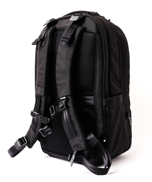 incase(インケース)の「【Incase/インケース】Tracks Backpack 25L(バックパック/リュック・メンズ・ブラック・FREE)」の18枚目の写真