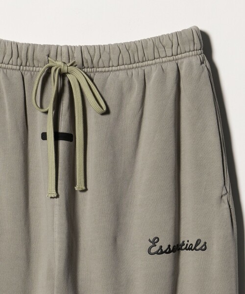 FOG ESSENTIALS(エフオージーエッセンシャルズ)の「<FEAR OF GOD ESSENTIALS>フレア パンツ(スウェットパンツ・メンズ・ブラック/ナチュラル・XS/S/M)」の14枚目の写真