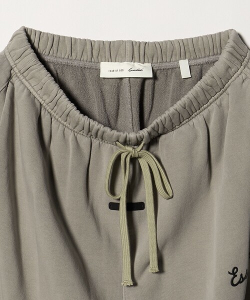 FOG ESSENTIALS(エフオージーエッセンシャルズ)の「<FEAR OF GOD ESSENTIALS>フレア パンツ(スウェットパンツ・メンズ・ブラック/ナチュラル・XS/S/M)」の12枚目の写真
