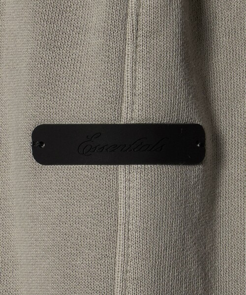 FOG ESSENTIALS(エフオージーエッセンシャルズ)の「<FEAR OF GOD ESSENTIALS>フレア パンツ(スウェットパンツ・メンズ・ブラック/ナチュラル・XS/S/M)」の9枚目の写真
