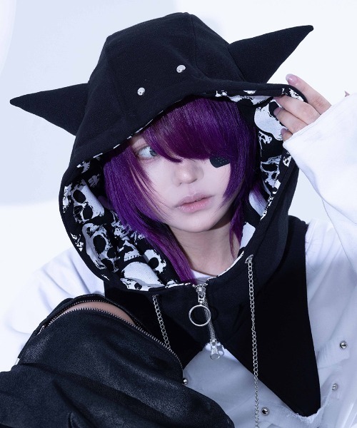 Gamchu/ガムチュ』ボクの身長は角先まで計測してください。ハイネック