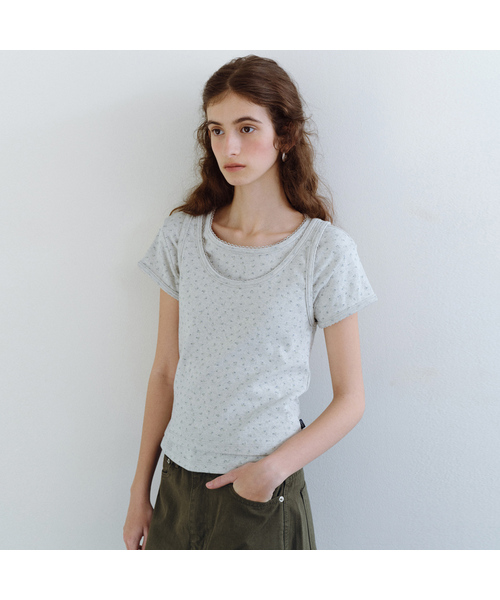 URAGO(ユラーゴ)の「Flower eyelet t-shirt(Tシャツ/カットソー・レディース・オートミール/アイボリー・FREE)」の1枚目の写真
