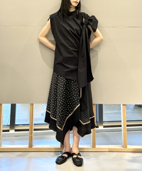 LOVELESS(ラブレス)の「ドットブロッキングワンピース(ワンピース・レディース・ブラック・34/36/38)」の2枚目の写真