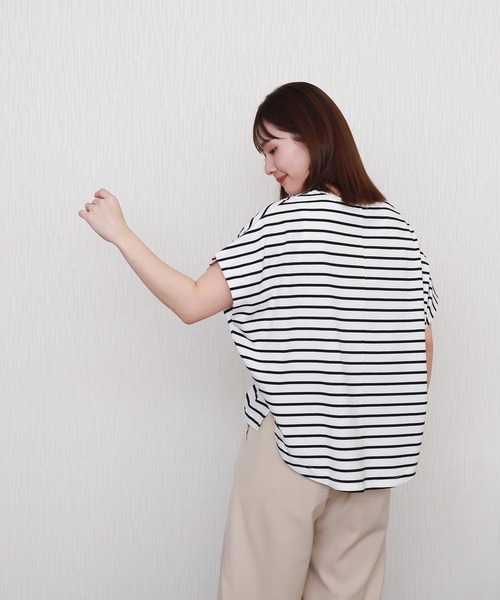 libelle more(リベル モア)の「ボーダー袖タックフレンチドルマンプルオーバー(Tシャツ/カットソー・レディース・ネイビー/ブラック/グレー/オフホワイト・L/M)」の9枚目の写真