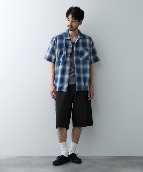 NAVY（ネイビー）の「【NAVY / ネイビー】イージーワイドショーツ（デニムパンツ・メンズ・カモフラージュ/ブラック/ブルー・M/L/XL）」の4枚目の写真