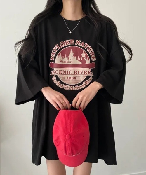 Lips（リップス）の「ゆるっとビッグシルエットで抜け感抜群！アウトドア風プリントカットソー（Tシャツ/カットソー・レディース・グレー/ブラック/ライトグレー・FREE）」の7枚目の写真