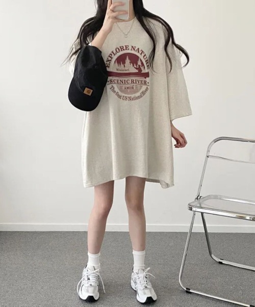 Lips（リップス）の「ゆるっとビッグシルエットで抜け感抜群！アウトドア風プリントカットソー（Tシャツ/カットソー・レディース・グレー/ブラック/ライトグレー・FREE）」の21枚目の写真
