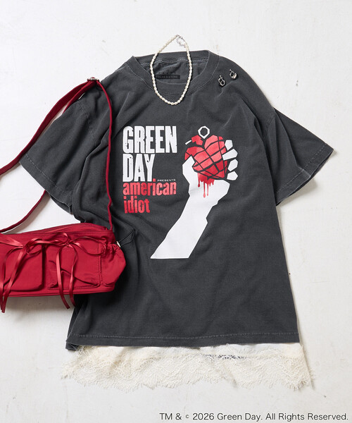 FREAK'S STORE(フリークスストア)の「GOOD ROCK SPEED/グッドロックスピード GREENDAY T-SHIRT/ロックTシャツ/グリーンデイ(Tシャツ/カットソー・レディース・チャコールグレー/ブラウン/ホワイト・フリ-)」の2枚目の写真