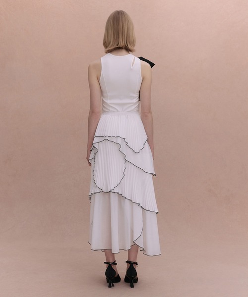 EIMY ISTOIRE(エイミーイストワール)の「2WAY RIBBON SLIT TANK(Tシャツ/カットソー・レディース・グレー/ブラック/ホワイト・F)」の13枚目の写真