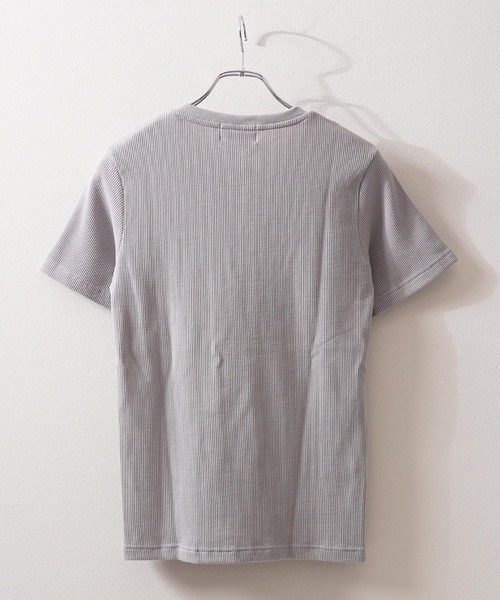 1111clothing(ワンフォークロージング)の「レギュラーフィット サーマル ヘンリーネック Tee / Regular Fit Thermal Henley Neck Tee(Tシャツ/カットソー・メンズ・グレー/カーキ/ブラック/ネイビー・L/M/XL)」の17枚目の写真