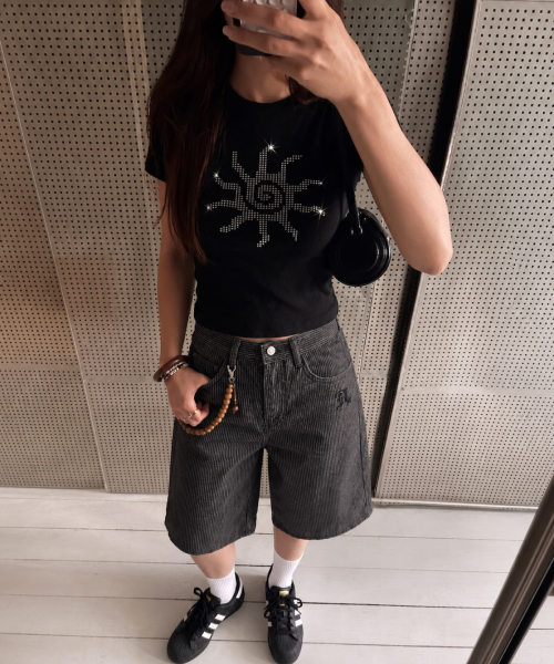 DAMISH(ダミシュ)の「ノンフェイドストライプバミューダパンツ_ブラック(その他パンツ・レディース・ブラック・SMALL/MEDIUM/LARGE)」の9枚目の写真