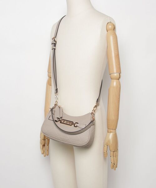 Guess(ゲス)の「CELESTIA Mini Shoulder Bag ショルダーバッグ(ショルダーバッグ・レディース・ブラック/ライトベージュ・ONE SIZE)」の3枚目の写真