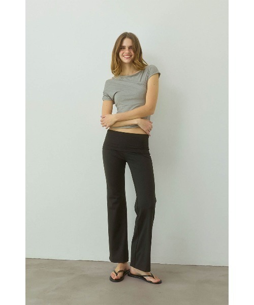 ALEXIA STAM(アリシアスタン)の「Turn-up Waist Flared Pants /ターンアップウエストパンツ(その他パンツ・レディース・ブラウン/ブラック/グレイッシュベージュ・M/S/L)」の6枚目の写真