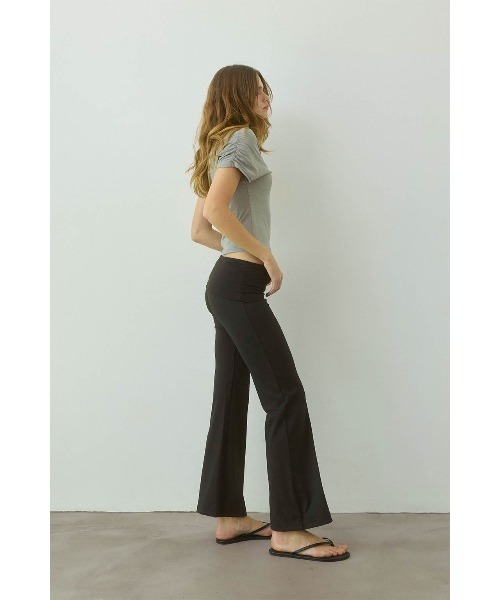 ALEXIA STAM(アリシアスタン)の「Turn-up Waist Flared Pants /ターンアップウエストパンツ(その他パンツ・レディース・ブラウン/ブラック/グレイッシュベージュ・M/S/L)」の7枚目の写真