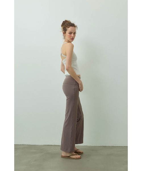 ALEXIA STAM(アリシアスタン)の「Turn-up Waist Flared Pants /ターンアップウエストパンツ(その他パンツ・レディース・ブラウン/ブラック/グレイッシュベージュ・M/S/L)」の12枚目の写真