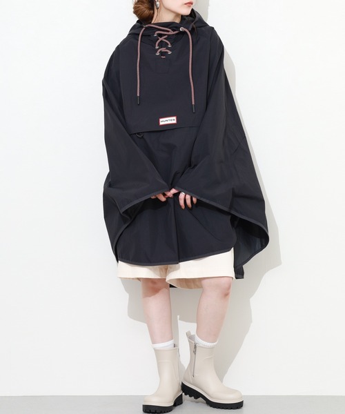 HUNTER(ハンター)の「HUNTER ユニセックス トラベル ポンチョ(ポンチョ・レディース・ブラック・ONE SIZE)」の13枚目の写真