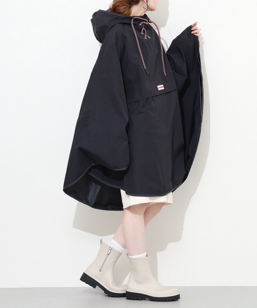 HUNTER(ハンター)の「HUNTER ユニセックス トラベル ポンチョ(ポンチョ・レディース・ブラック・ONE SIZE)」の10枚目の写真