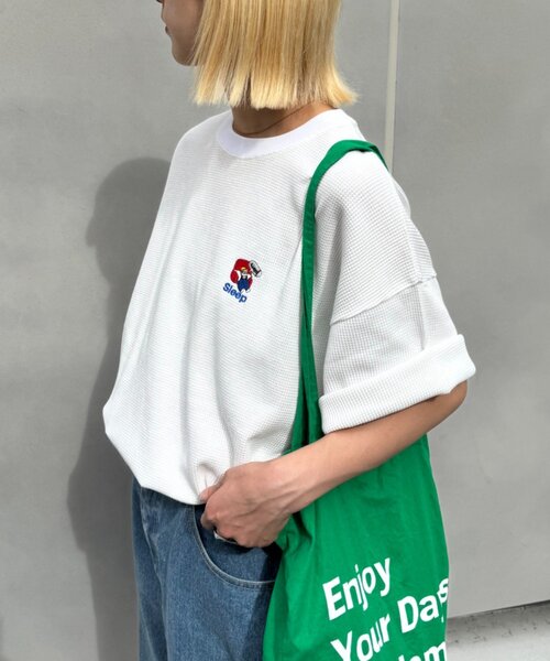 CIAOPANIC TYPY（チャオパニックティピー）の「【ユニセックス】OJISAN刺繍バックプリントワッフルTEE（Tシャツ/カットソー・レディース・チャコールグレー/ライトグレー/オフホワイト/サックスブルー・LARGE/MEDIUM）」の9枚目の写真