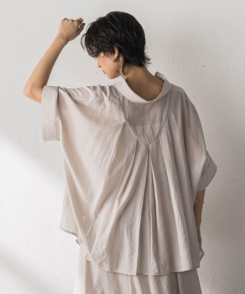MAYSON GREY(メイソングレイ)の「麻調シアーBACKタックスキッパーブラウス(シャツ/ブラウス・レディース・ブラウン/ブラック/ベージュ・M)」の6枚目の写真