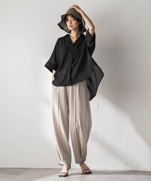MAYSON GREY(メイソングレイ)の「麻調シアーBACKタックスキッパーブラウス(シャツ/ブラウス・レディース・ブラウン/ブラック/ベージュ・M)」の20枚目の写真