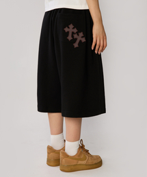 bounDary（バウンダリー）の「ツーピンタックツインクロスバミューダショートパンツ[ブラック]（その他パンツ）」