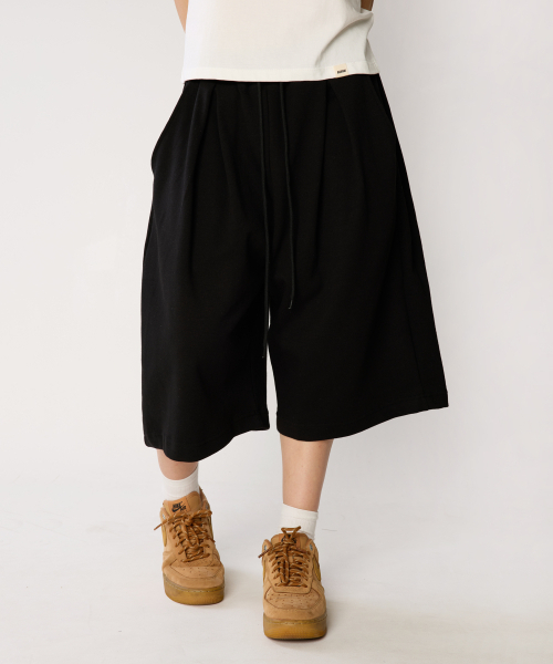 bounDary（バウンダリー）の「ツーピンタックツインクロスバミューダショートパンツ[ブラック]（その他パンツ・レディース・その他・X-LARGE/LARGE）」の5枚目の写真