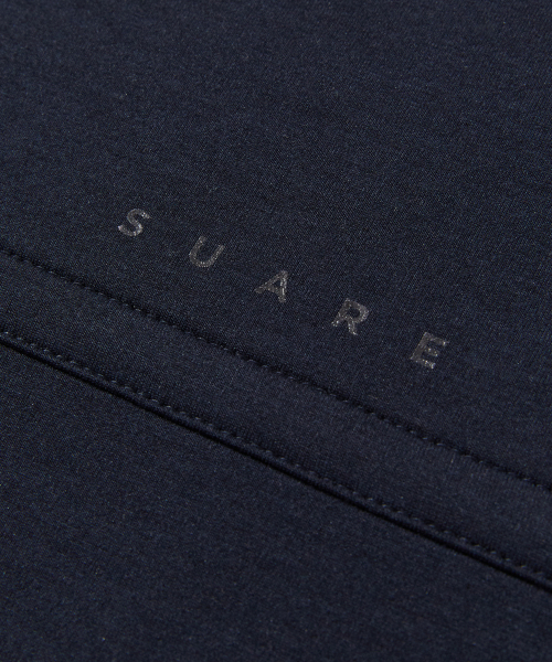 SUARE(スアレ)の「ネオプレン2-WAYフードジップアップブラック(パーカー・レディース・ブラック・MEDIUM)」の4枚目の写真