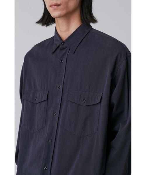 Y(ワイ)の「Y / ORGANIC COTTON HIGH DENSITY SATIN SHIRT(シャツ/ブラウス・メンズ・ネイビー/ホワイト・MEDIUM/LARGE)」の13枚目の写真