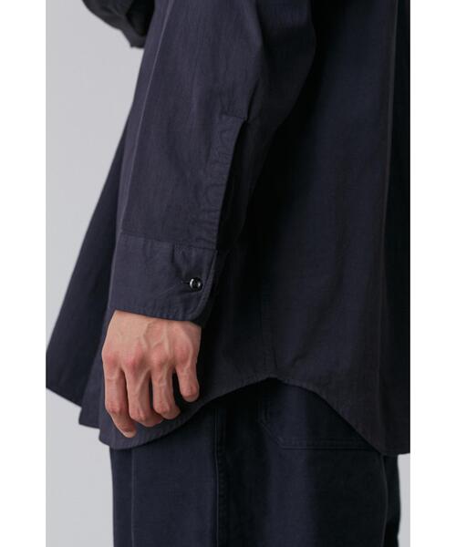 Y(ワイ)の「Y / ORGANIC COTTON HIGH DENSITY SATIN SHIRT(シャツ/ブラウス・メンズ・ネイビー/ホワイト・MEDIUM/LARGE)」の15枚目の写真
