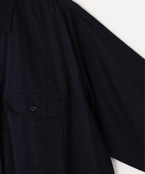 Y(ワイ)の「Y / ORGANIC COTTON HIGH DENSITY SATIN SHIRT(シャツ/ブラウス・メンズ・ネイビー/ホワイト・MEDIUM/LARGE)」の18枚目の写真