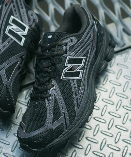 NEW BALANCE(ニューバランス)の「1906R U19069L0(スニーカー・メンズ・ブラック・26.0cm/25.0cm/24.0cm/23.0cm/30.0cm/28.5cm/27.5cm/26.5cm/25.5cm/24.5cm/23.5cm/22.5cm/29.0cm/28.0cm/27.0cm)」の5枚目の写真
