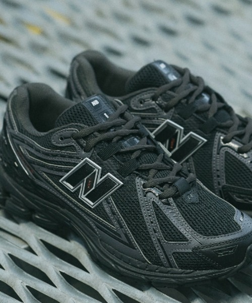 NEW BALANCE(ニューバランス)の「1906R U19069L0(スニーカー・メンズ・ブラック・26.0cm/25.0cm/24.0cm/23.0cm/30.0cm/28.5cm/27.5cm/26.5cm/25.5cm/24.5cm/23.5cm/22.5cm/29.0cm/28.0cm/27.0cm)」の3枚目の写真