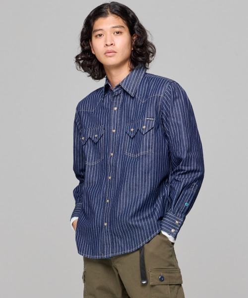 KRIFF MAYER(クリフメイヤー)の「ウエスタンデニムシャツ(シャツ/ブラウス・メンズ・ライトブルー/ストライプ/ダークブルー・LARGE/X-LARGE/MEDIUM)」の1枚目の写真