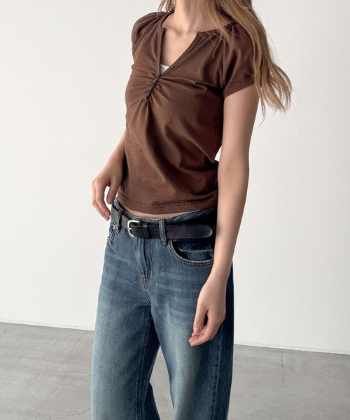 CANAL JEAN(キャナルジーン)の「HARING 胸シャーリングTシャツ(Tシャツ/カットソー・レディース・ブラウン/チャコールグレー/ホワイト・ONE SIZE)」の8枚目の写真