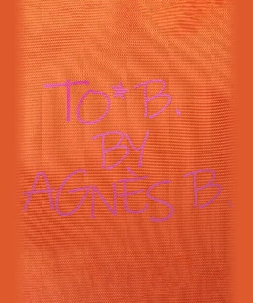 To b. by agnes b.(トゥービーバイアニエスベー)の「マルチカラー ロゴ ポーチ(ポーチ・レディース・オレンジ・FREE)」の5枚目の写真