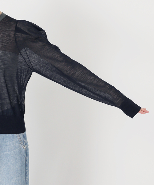 IENA(イエナ)の「LOWER/ローヴァー 18G Tucked power shoulder ニット LW-77(カーディガン/ボレロ・レディース・ネイビー/ブラウン・FREE)」の12枚目の写真