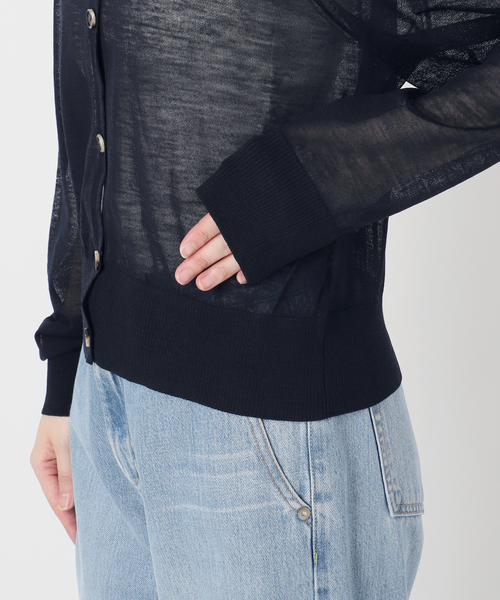 IENA(イエナ)の「LOWER/ローヴァー 18G Tucked power shoulder ニット LW-77(カーディガン/ボレロ・レディース・ネイビー/ブラウン・FREE)」の11枚目の写真